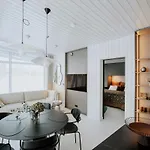Cliff House Joelahtme Golf With Sauna Vila