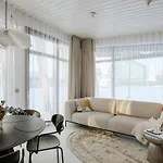 Villa Modern 3br At The Golf Course Manniva