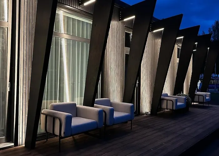 Modern 3br At The Golf Course Villa Manniva