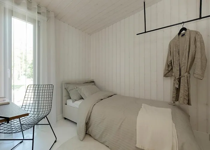 Modern 3br At The Golf Course Manniva