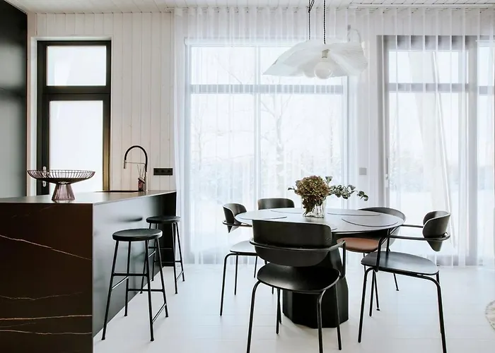 Modern 3br At The Golf Course * Manniva