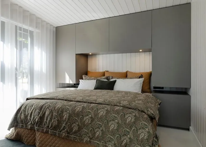 Modern 3br At The Golf Course